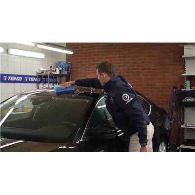Autošampon s voskem Tenzi 770 ML