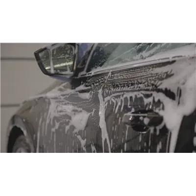 Autošampon s voskem Tenzi 770 ML